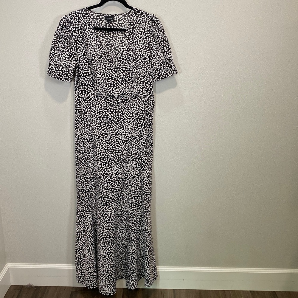 Who what wear tea length‎ dress mermaid silhouette dot print
